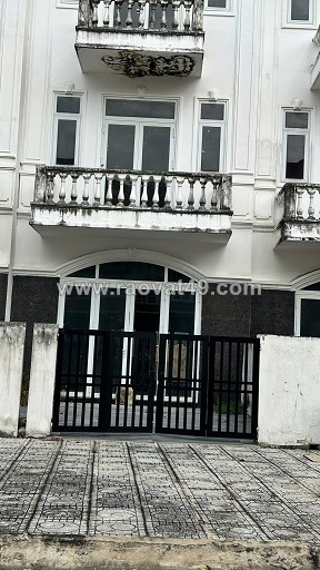 Chính chủ bán nhà liền kề khu biệt thự ven sông chánh mỹ, trung tâm thủ dầu