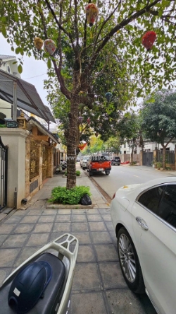 Chính chủ bán nhà tam điệp không gian sống an nhiên cho giới thượng lưu