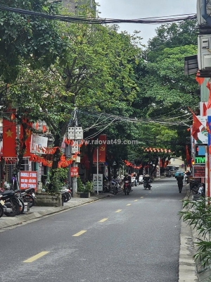 Chính chủ cần bán căn nhà tập thể đẹp - giá tốt - vị trí đắc địa tại phố hoàng