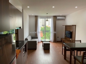 Chính chủ cho thuê ccmn 2 phòng ngủ vip full đồ,thang máy,trung tâm yên hòa.