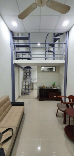 Chính chủ  cho  thuê nhà nguyên căn  mới 1 lửng,1 lầu,sạch sẽ, thoáng mát.