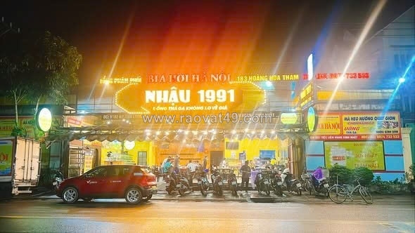 ~/Img/2025/11/chinh-chu-sang-quan-an-nha-hang-nhau-1991-ngay-trung-tam-dia-chi-so-1182-02.jpg
