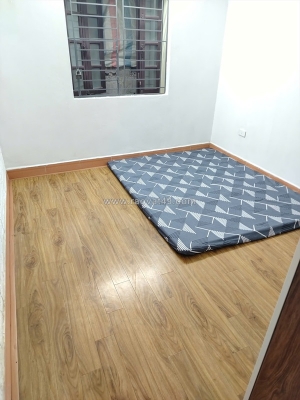 Cho thuê căn  hộ tập thể lương khánh thiện, 60m2, 5 triệu vào ngay