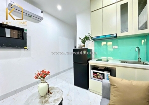 Cho thuê ccmn khép kín 1pk+1pn ban công siêu thoáng tại ngõ 45 cự lộc - thanh