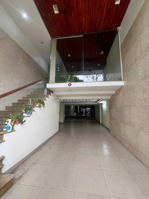 Cho thuê nhà mặt tiền đường 30/4 hải châu đà nẵng 3  tầng diện tích 160m2