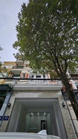 Cho thuê nhà ngõ 110 trung kính, dt 92m2 x 5 tầng, mặt tiền 4.2m, 9 phòng,