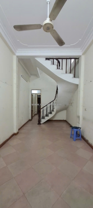 Cho thuê nhà ngõ 1295 giải phóng 45m2 x 3 tầng, 3 ngủ, 3 wc, 11 triệu