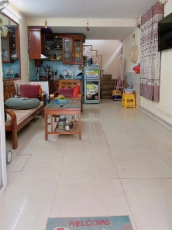 Cho thuê nhà ngõ 509 vũ tông phan, 40m2 x 3 tầng, 3 phòng ngủ, 2 wc, 9 triệu