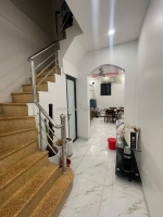 Cho thuê nhà ngõ thọ lão, 40m² x 4 tầng, gồm 5 phòng ngủ, 3 vệ sinh, 16 triệu