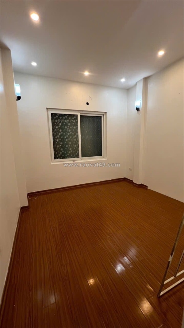 ~/Img/2025/11/cho-thue-nha-ngo-van-cao-25m-x-4-tang-gom-3-phong-ngu-2-ve-sinh-93-trieu-02.jpg
