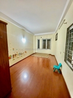 Cho thuê nhà nguyên căn ngõ 143 nguyễn chính, 33m² x 5 tầng, 3pn, 4 wc, 9 triệu