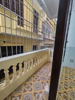 Cho thuê nhà nguyên căn ngõ 175 định công 45m2 x 5 tầng, 5 ngủ, 4 wc 14