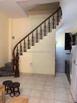 Cho thuê nhà nguyên căn ngõ 360 tây sơn 30m² x 5 tầng, gồm 3 phòng ngủ khép