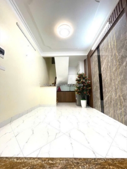 Cho thuê nhà nguyên căn ngõ lệnh cư, 20 m² x 5 tầng 3 phòng ngủ khép kín, 8.5