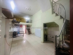 Cho thuê nhà nguyên căn tại 309 ngõ quỳnh, 38m² x 2 tầng và 1 gác lửng.2 ngủ, 6