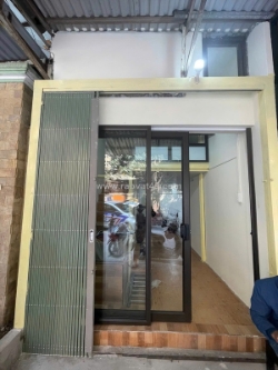 Cho thuê nhà riêng 1 tầng tại nghĩa tân, 40m², gồm 2 ngủ, 1 vệ sinh, 6.5 triệu