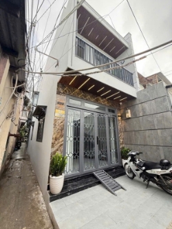 🧱🧱chủ giảm thêm 300 trong tháng 11 - nhà mới ngay chợ tân quy q7 - tặng toàn