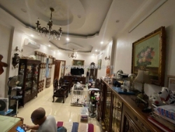 Cực hiếm! bán nhà ở luôn hàng bông, 41m2, 6 tầng mới đẹp, mặt tiền 3.9m, .8