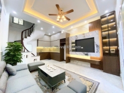 Đa sỹ kiến hưng 32m _ 5 tầng full nội thất _ngõ thông _15m ôtô tránh _view kđt