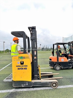 Dạy học xe nâng, máy xúc, máy cẩu