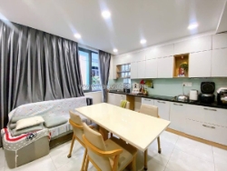 Định cư bán nhà đẹp 4 tầng xe hơi thông phan đăng lưu, 45m2, nhỉnh 8 tỷ tl