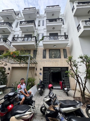 Đường 12m, nhà đẹp 4 lầu rất đẹp full nội thất xịn xò, vị trí đẹp