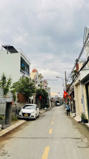 Gấp bán đất mặt tiền đ số 8 gần chợ lk 5-6-370m2 ngang 16m cự đẹp kv xây 4 tầng