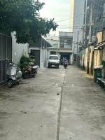 Giá rẻ gần aeon tân phú hẻm 5m xe hơi đỗ cửa 32m2 (4x8), nhà c4 tiện sửa, xây