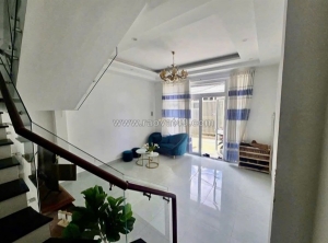 Giảm giá - bán nhanh nhà đường ngô quyền, p.6, đà lạt