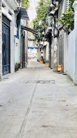 Giáp tân bình - 5p ga t3 - sát mặt tiền - 55m (4.3❌13) - 2 tầng chỉ 4.x tỷ