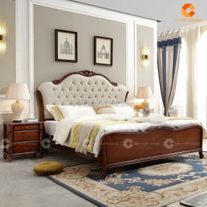 Giường ngủ gỗ tự nhiên màu nâu cổ điển bọc đầu nệm sang trọng