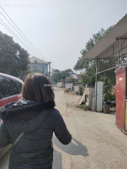 Hàng kín chưa lên sàn mặt phố nguyễn văn giáp 300m, 1.5 tầng, mặt tiền 10m, 2.7