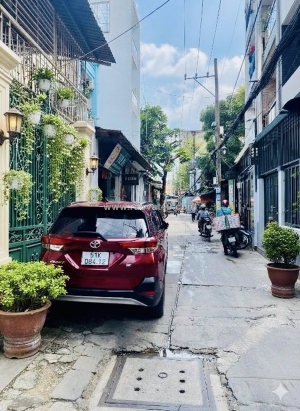 Hẻm xe hơi thông – giáp q11, tân bình – nhà 2 tầng – 121m – 5pn – nhỉnh 9