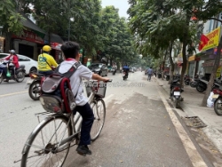 Hiếm -bán nhà đẹp hồng tiến- dân xâylô góc kinh doanh sầm uất- 70m 5 tầng nhỉnh