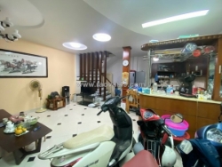 Hiếm! đất mặt đê nguyễn khoái 135m – ô tô tránh – kinh doanh mọi loại hình –