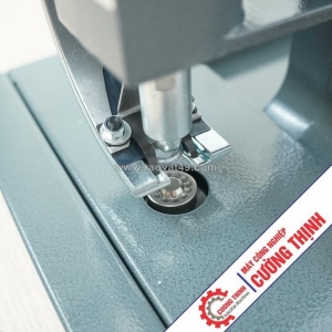 Khi nào nên dùng dụng cụ dập khoen mắt cáo cầm tay, khi nào nên nâng cấp lên máy bán tự động?