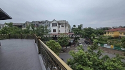 Liền kề lô góc thạch bàn, 145m x 5 tầng, mặt tiền 22m, vỉa hè rộng, 2 mặt đường