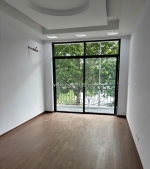 Lĩnh nam nhà phân lô 5 tầng, 2 mặt thoáng. view hồ thế đất vượng khí, tài lộc