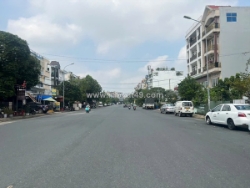 Lô góc (13x30) 2mt đẹp huỳnh thị na (cách mt 50m) gần hiệp thành, q12 chỉ 12.5