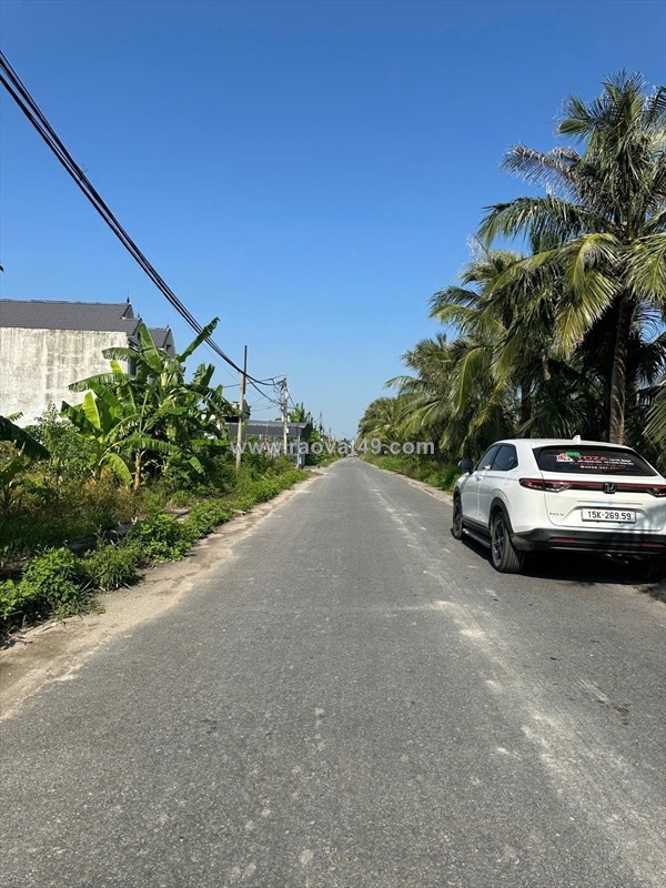 ~/Img/2025/11/lo-hoa-hau-1089m-duong-nhua-quy-hoach-12m-view-muong-thoang-gia-19x-02.jpg