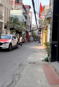 Long biên triệu đô – lô góc 2 mặt ngõ – mt 6.5m – oto đỗ cửa – sổ đỏ hoa hậu