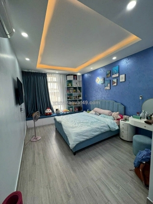 Mt ngang 6m đường 3/2 q10, dt:6x10 t+3l giá 25 tỷ chốt