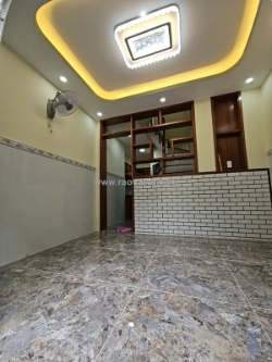 Ngay cách mặt tiền khánh hội 

vĩnh hội q4 có  15m có 5 tê - 4 tấm