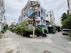 Ngay luỹ bán bích - góc 2 mặt tiền 4 tầng - 87m ngang > 5 - sẵn dòng tiền chỉ