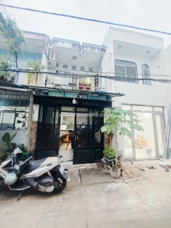 Nhà 2 tầng đúc gần chợ bình long hẻm xe hơi 6m thông 34m² (3.5x10) vị trí vàng