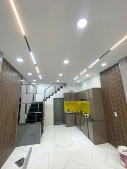 Nhà 2 tầng mới hẻm dương bá trạc p. chánh hưng. giá 4,58 tỷ tl