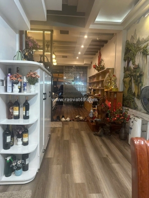 Nhà 3.5 tầng mặt đường trại lẻ - vỉa hè 6m đang cho thuê 20 triệu/1 tháng