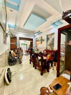 Nhà cấp 4 mới ở ngay sát hãng bia heineken, đi bộ ra siêu thị metro - xe hơi