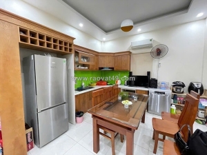 Nhà đẹp dân xây kiên cố 3 tầng 3 p ngủ an đào c 43m2 x 6.75 tỷ long biên.