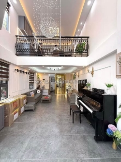 Nhà đẹp đồng đen, tân bình – 105m² (4.6x22.8), 3 tầng, giá 13.5 tỷ